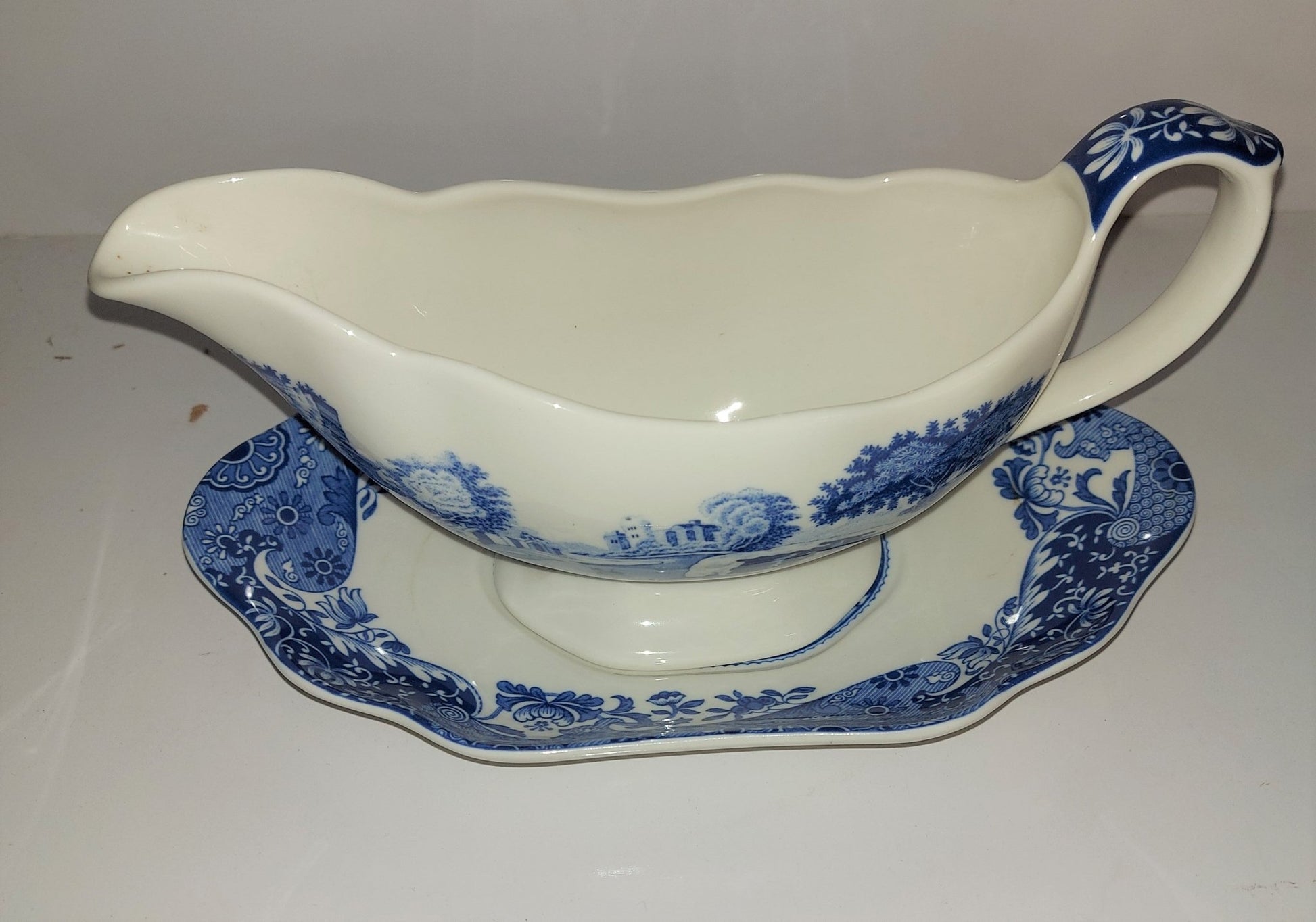 Spode Blue Italian Gravy Boat And Stand - Shoppedeals