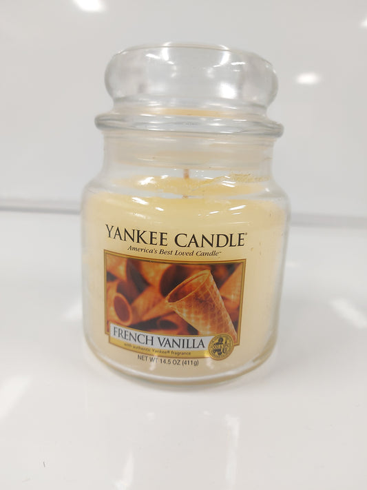 Deal- Yankee candle MEDIUM Covered jar- French Vanilla- price cut