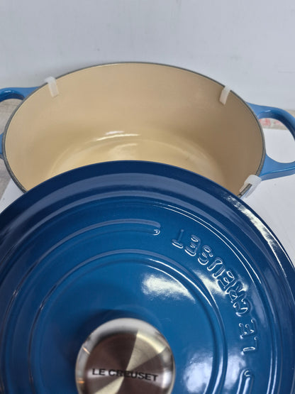 Deal- Le Creuset - 7L (7.25 QT) MARSEILLE Blue Enamel Cast Iron Round Oven---9203