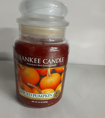 Deal- Yankee candle Covered jar- Spiced Pumpkin- Price cut!!