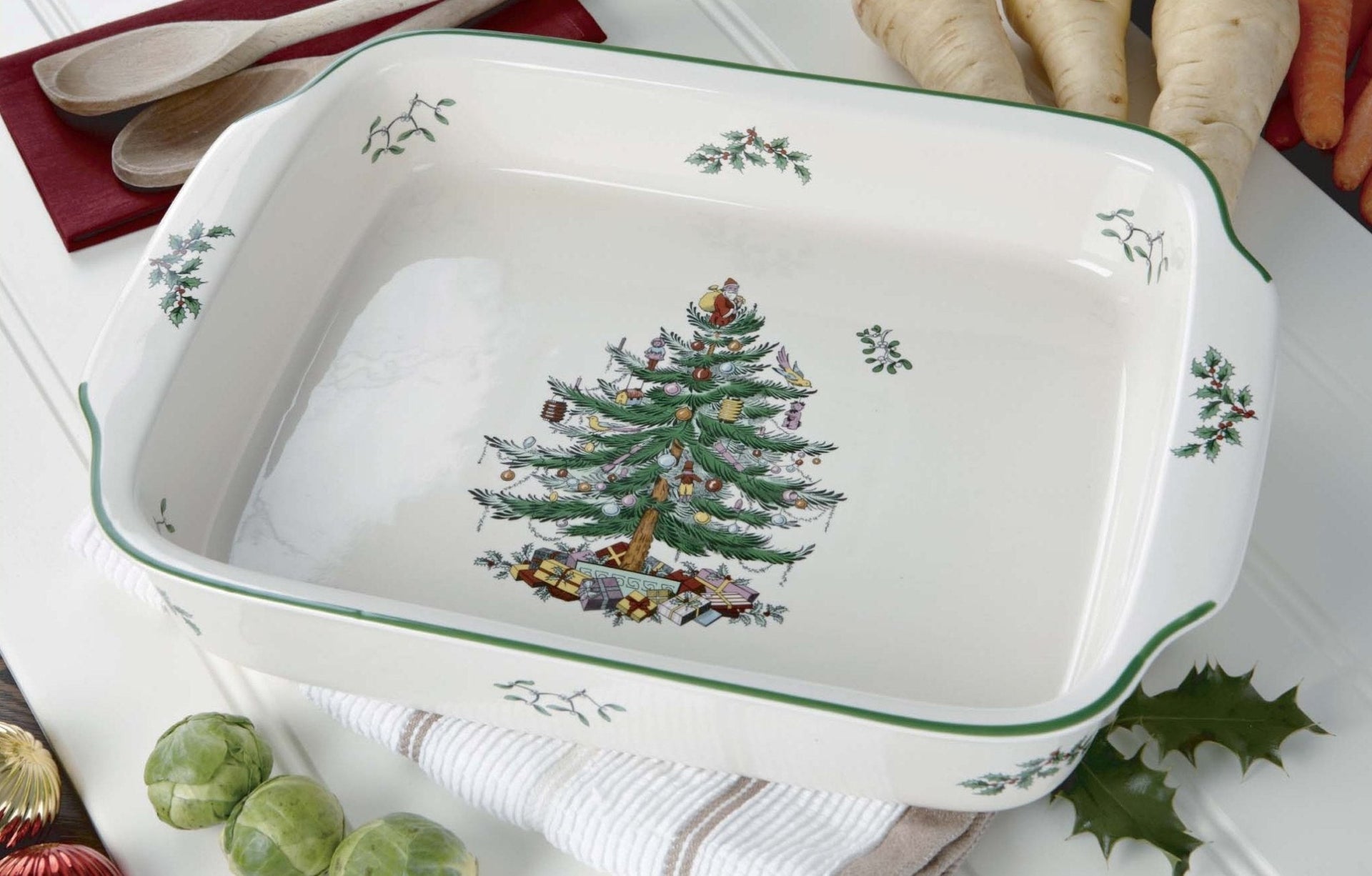 Spode Christmas Tree Baking Dish, Porcelain